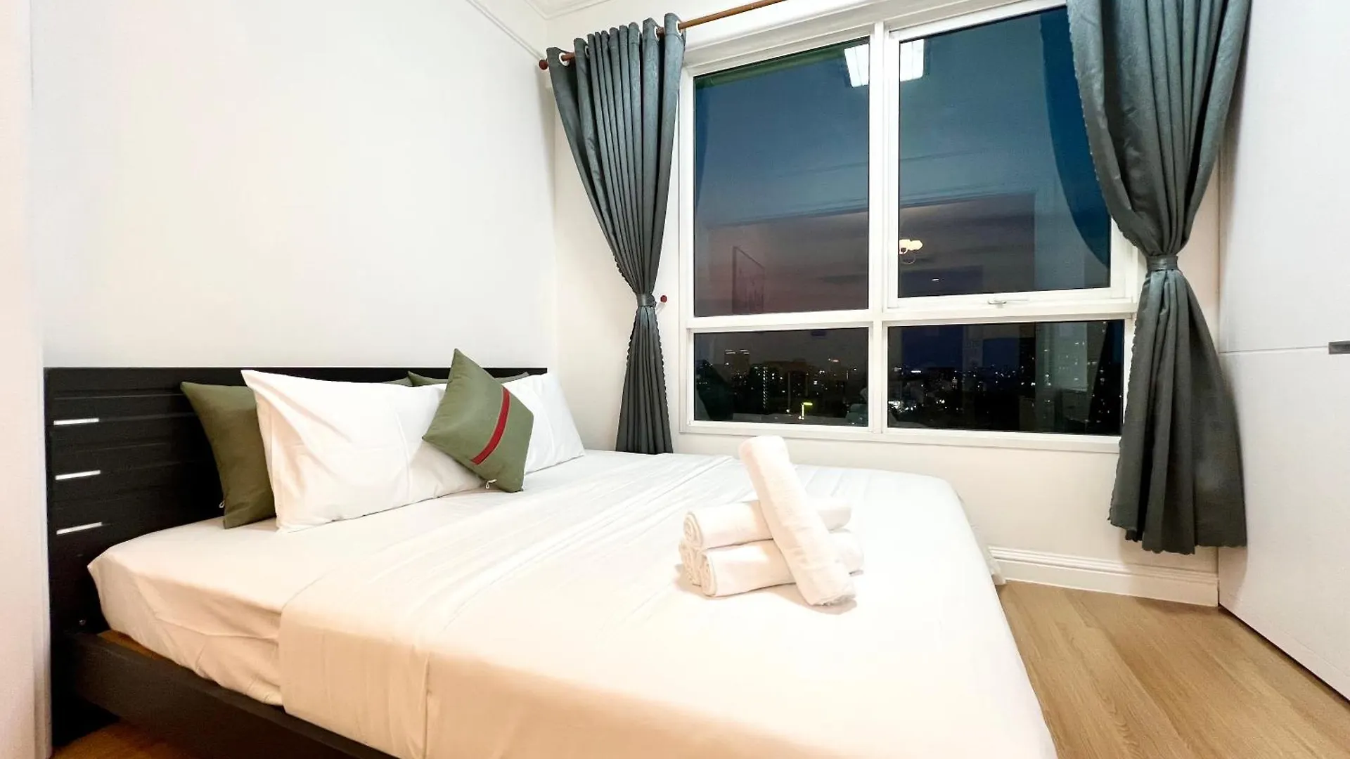 Diny Aparthotel - Rooftop Pool - The Manor 2 호치민 아파트