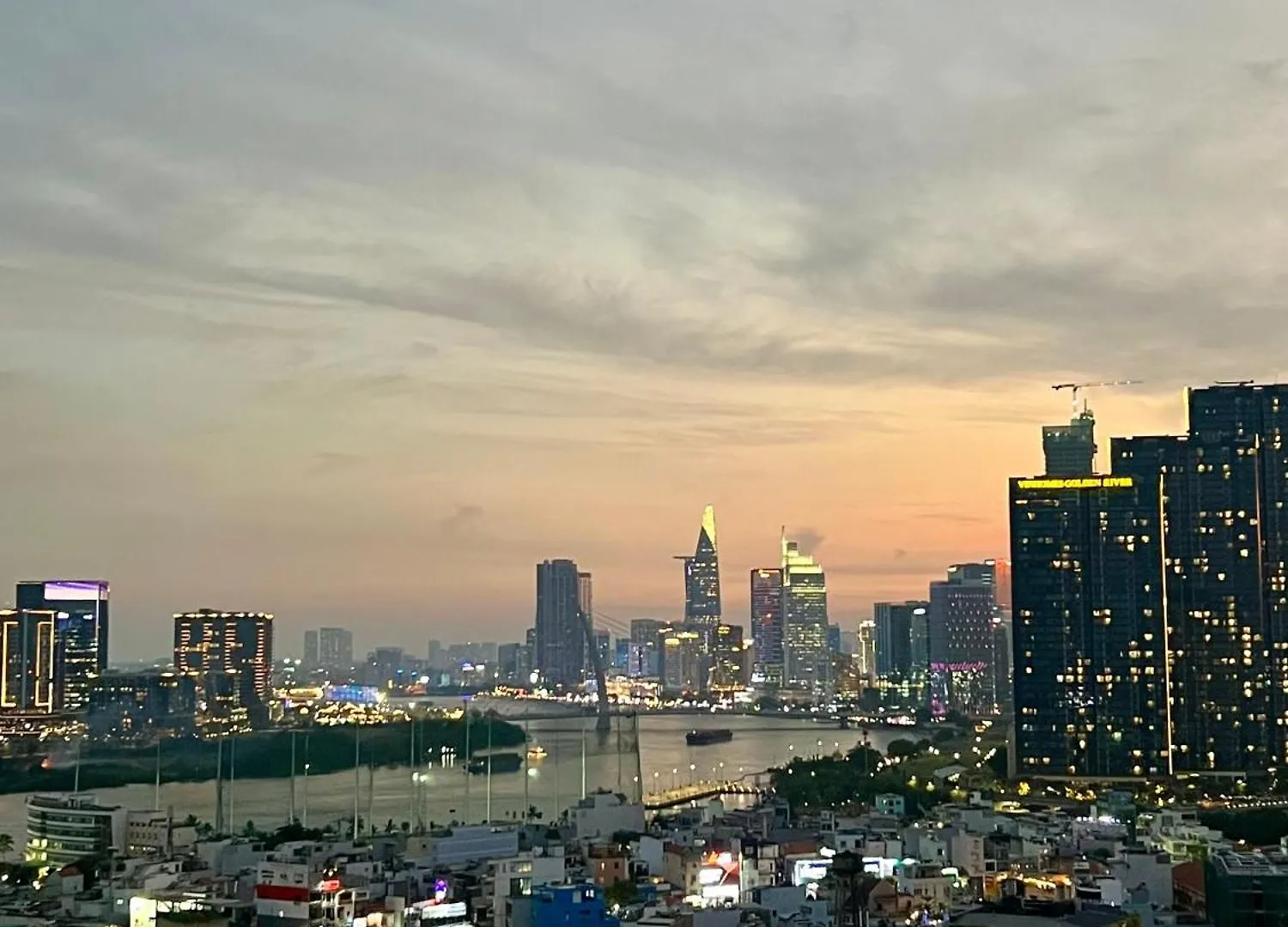 Apartment Diny Aparthotel - Rooftop Pool - The Manor 2 Ho Chi Minh City