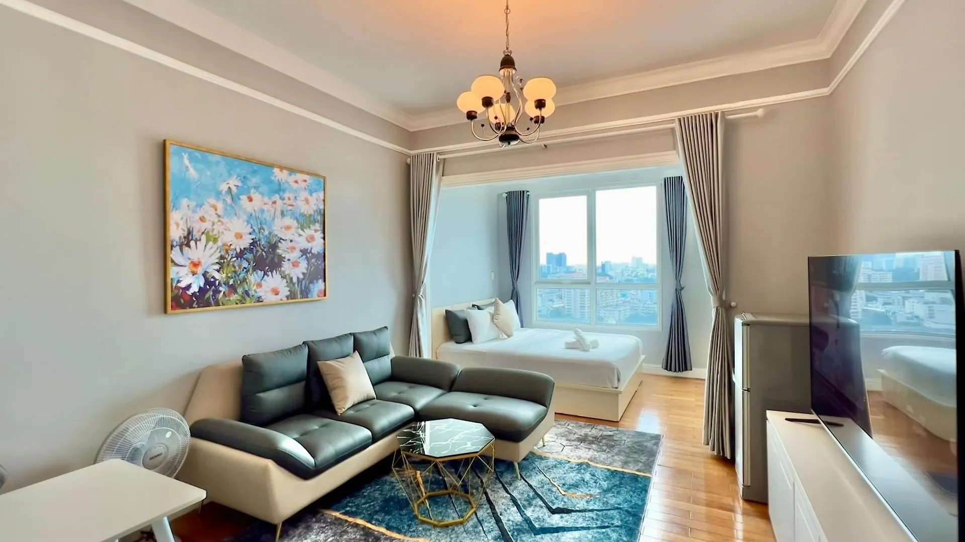 Diny Aparthotel - Rooftop Pool - The Manor 2 Ho Chi Minh City Vietnam