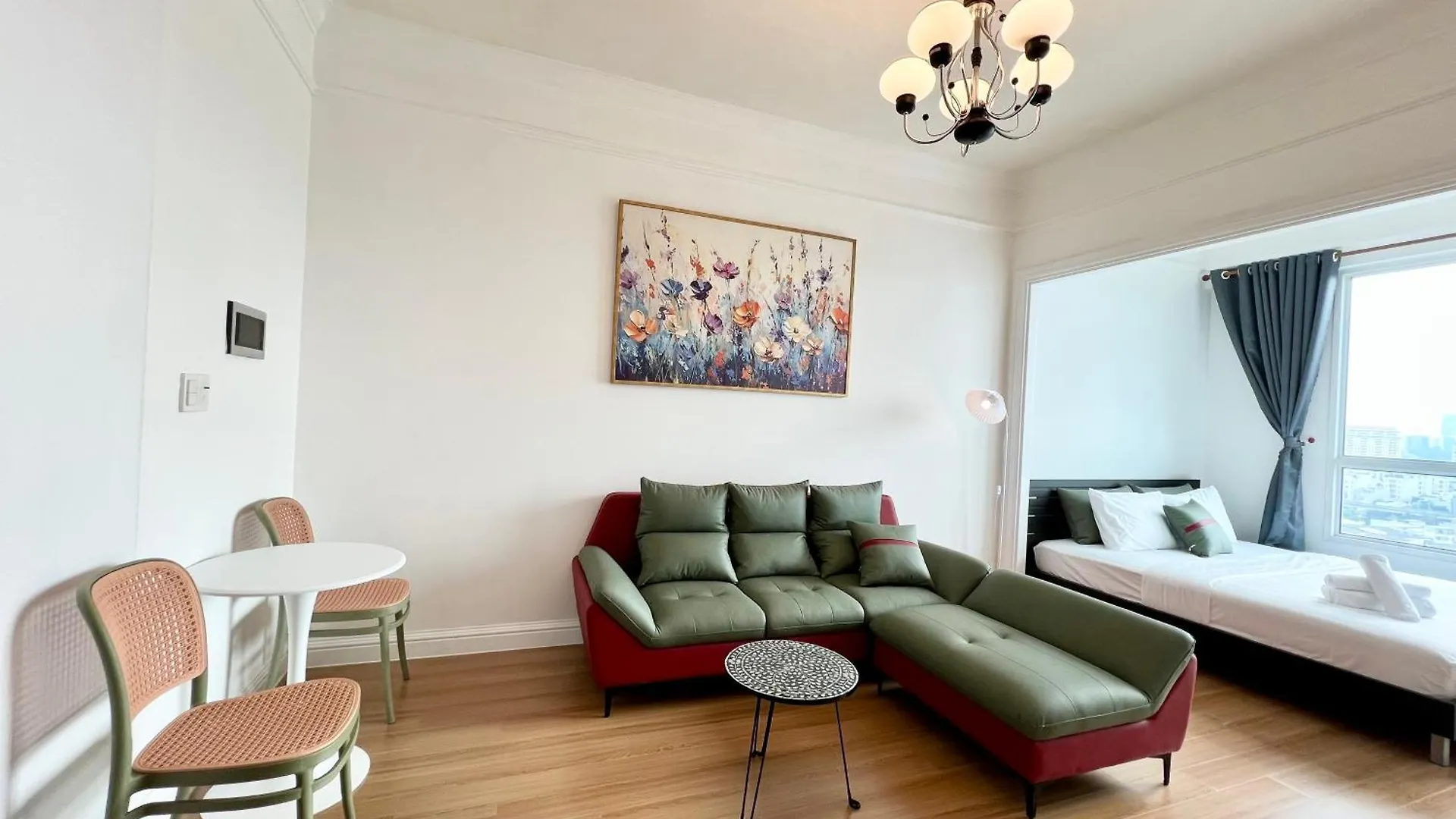 Diny Aparthotel - Rooftop Pool - The Manor 2 Ho Chi Minh City Apartment