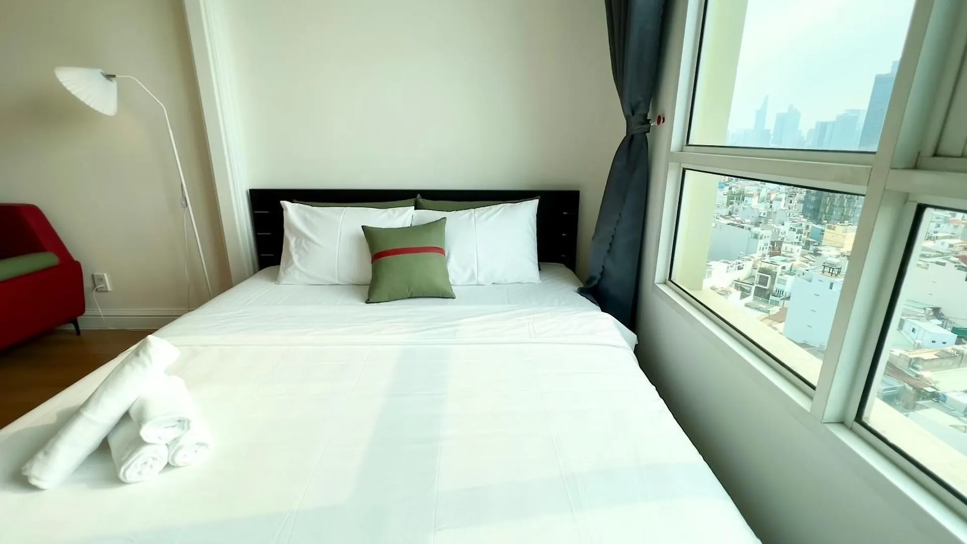 Apartment Diny Aparthotel - Rooftop Pool - The Manor 2 Ho Chi Minh City Vietnam
